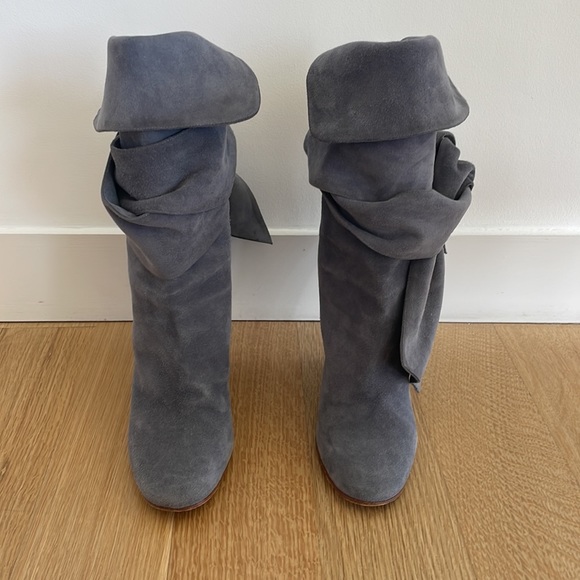 Chloe Gray Suede Wedge Boot With Wrap Around Ties Size 38 - Picture 12 of 13